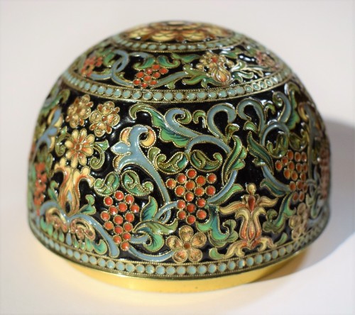 20th century - Oeuf Russe d&#039;Argent doré et émail polychromes